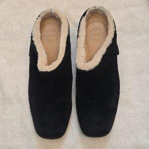 UGG Black Suede Mules with Cream Shearling lining womens Size 8